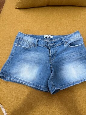 Women’s Light Blue Washed Denim Shorts